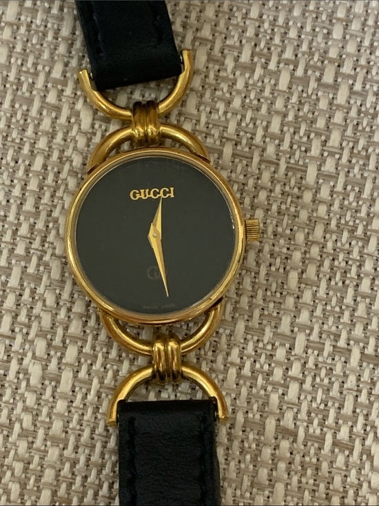 GUCCI 6000L Vintage Ladies Black and Gold   Watch Leather Strap New Battery main image 10